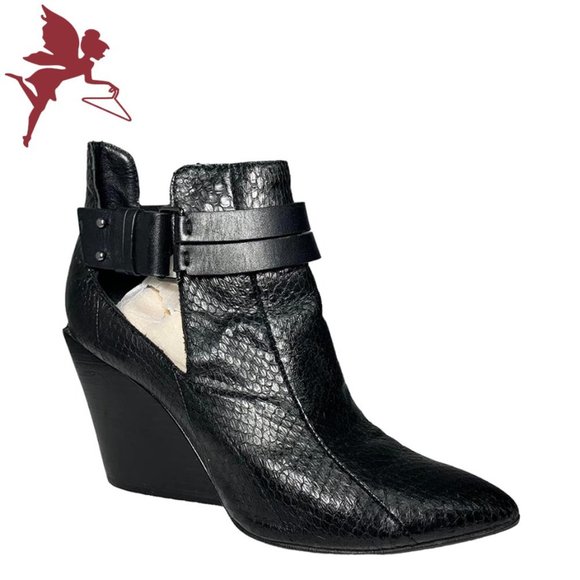 10 CROSBY DEREK LAM Vera Bootie in Black Matte Snake - Picture 4 of 10